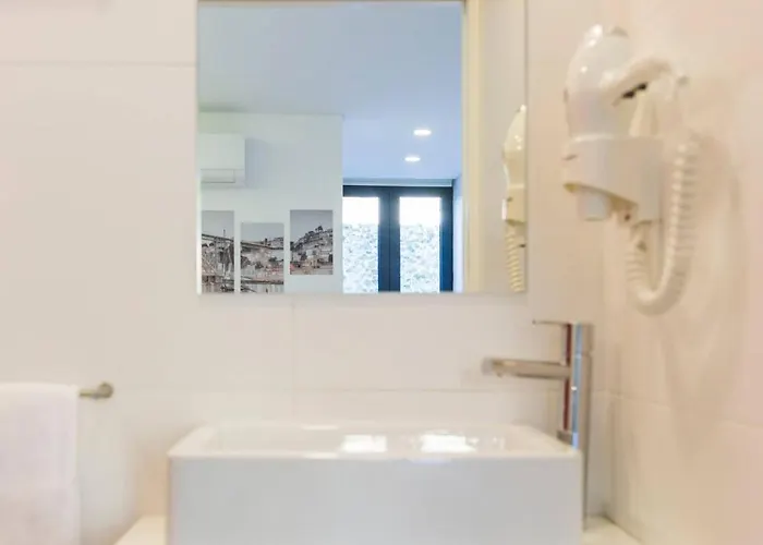 Aposentus - Your At Pinheiro's Apartment *