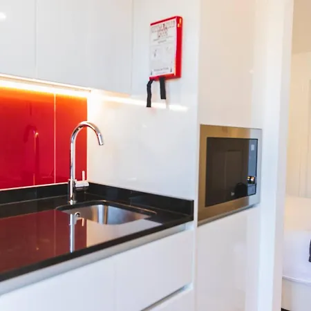 Aposentus - Your At Pinheiro's Apartamento Oporto